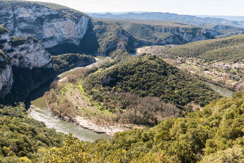 La réserve naturelle des gorges de l'Ardèche vue du ciel